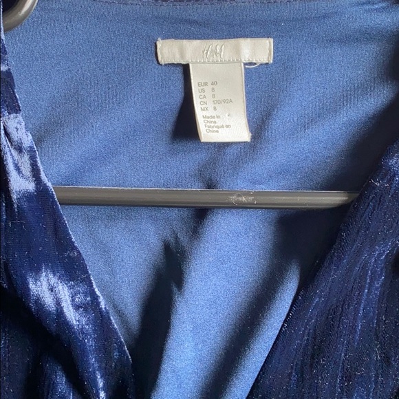 H&M Crushed Velvet Navy Blue Mini Dress - Picture 3 of 12